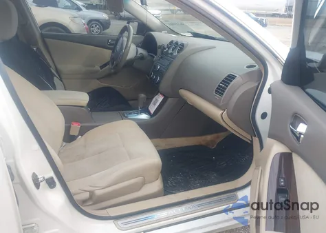 2010 Nissan Altima 2.5 S z USA, uszkodzony, nr VIN 1N4AL2AP2AN494696